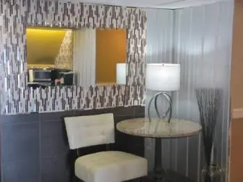 Riverside Suites 6